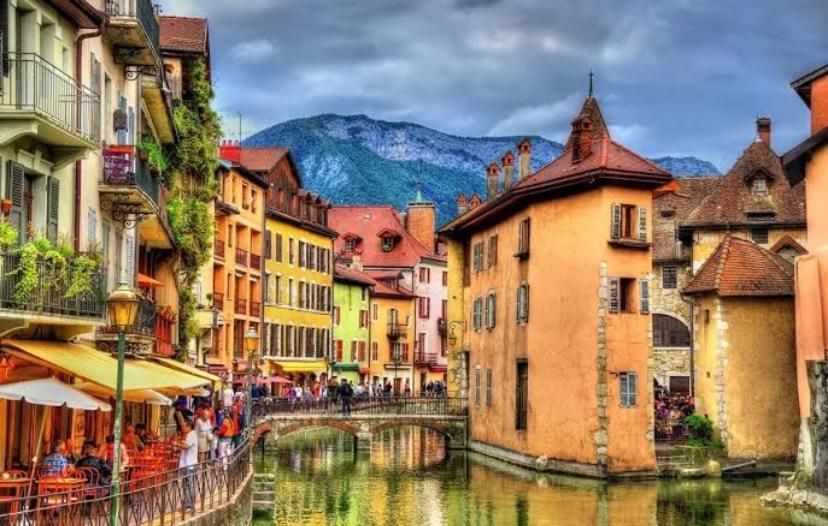 Highly Recommended Apartment Steps From The Lake Annecy Esterno foto