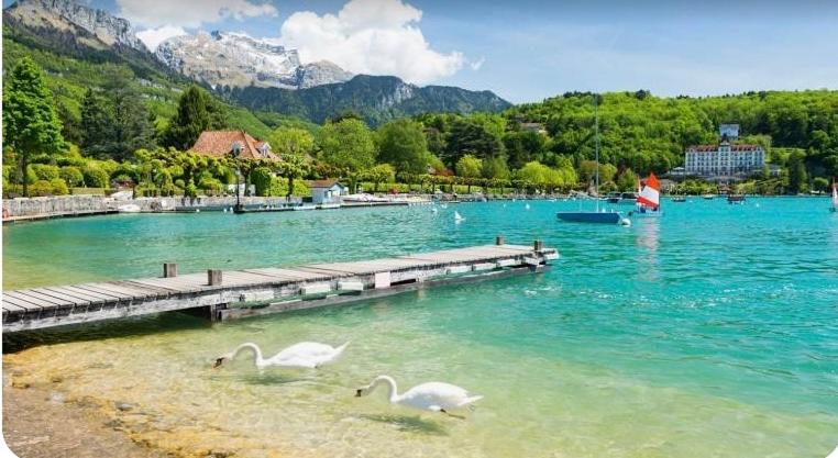 Highly Recommended Apartment Steps From The Lake Annecy Esterno foto